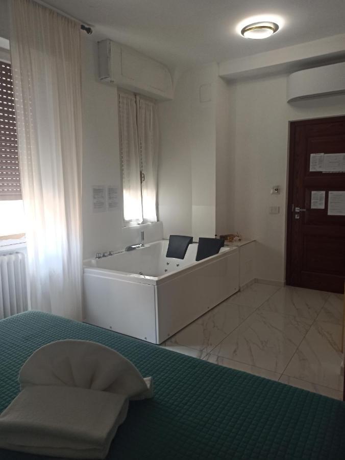B&B Suite And Rooms San Giovanni Ρώμη Εξωτερικό φωτογραφία