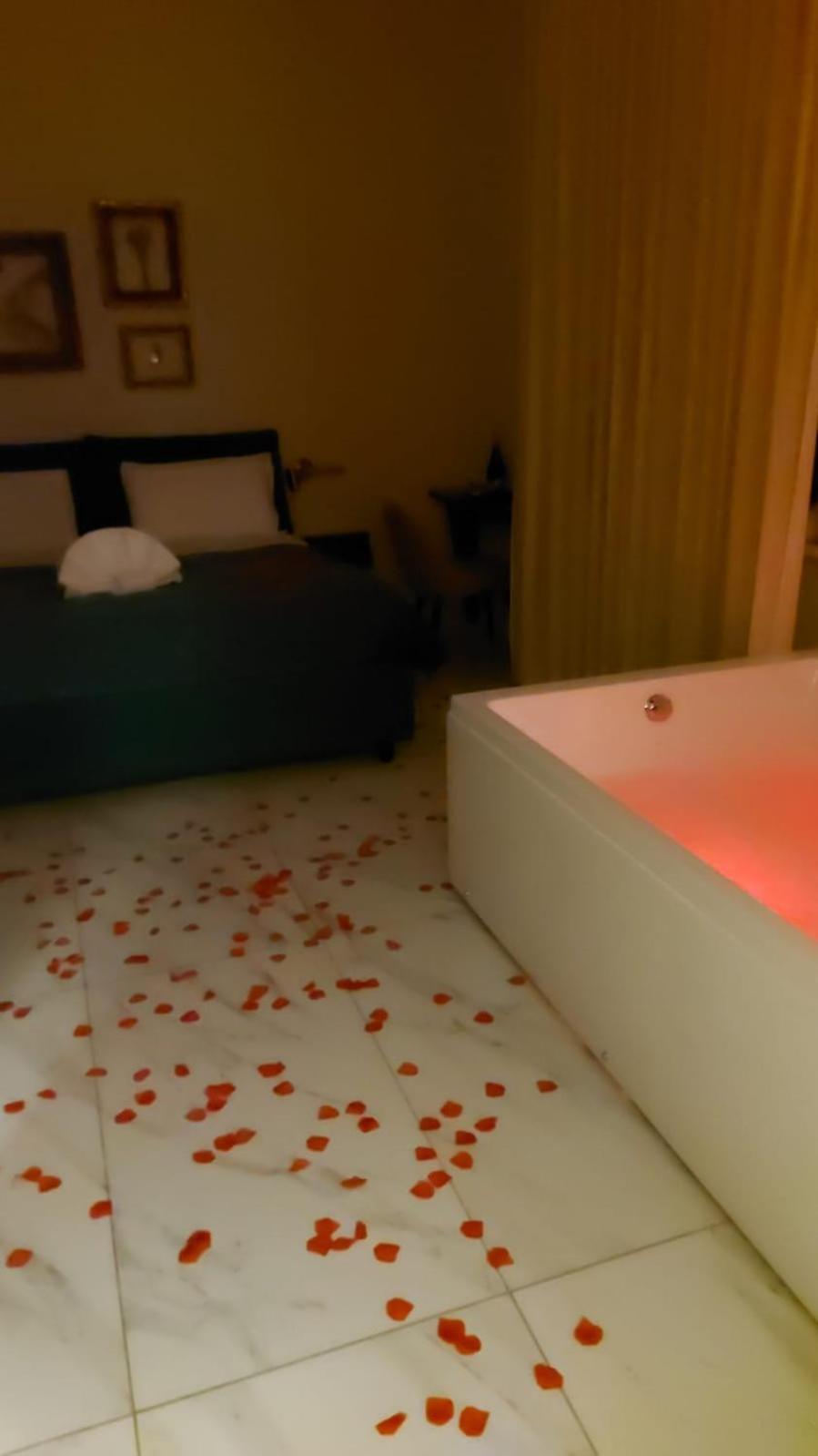 B&B Suite And Rooms San Giovanni Ρώμη Εξωτερικό φωτογραφία